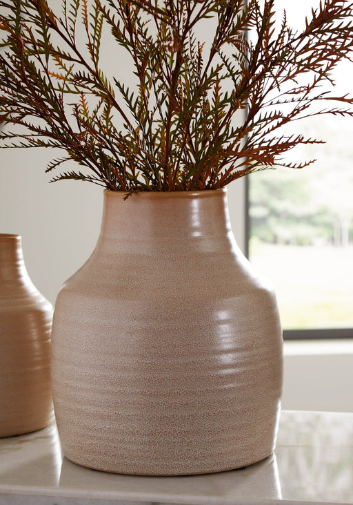 Millcott Vase (Set of 2) - Tallahassee Discount Furniture (FL)