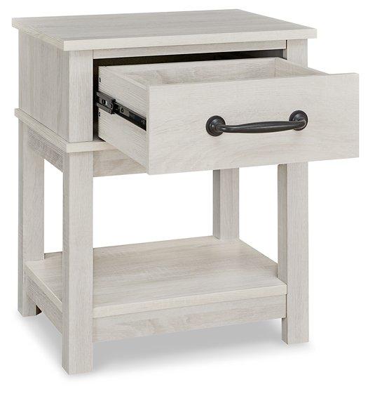 Dorrinson Nightstand