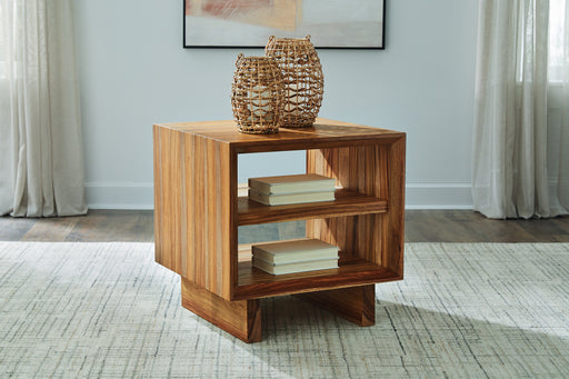 Dressonni End Table - Tallahassee Discount Furniture (FL)